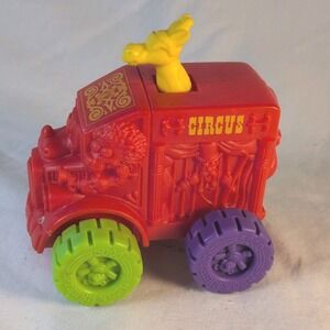 Wendy's Circus Toy Truck 1995 Red Giraffe Fast‎ Food Premium